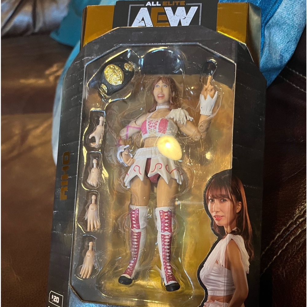AEW Unrivaled Series 3 RIHO #20 Action Figure Jazwares All Elite Wrestling WWE.